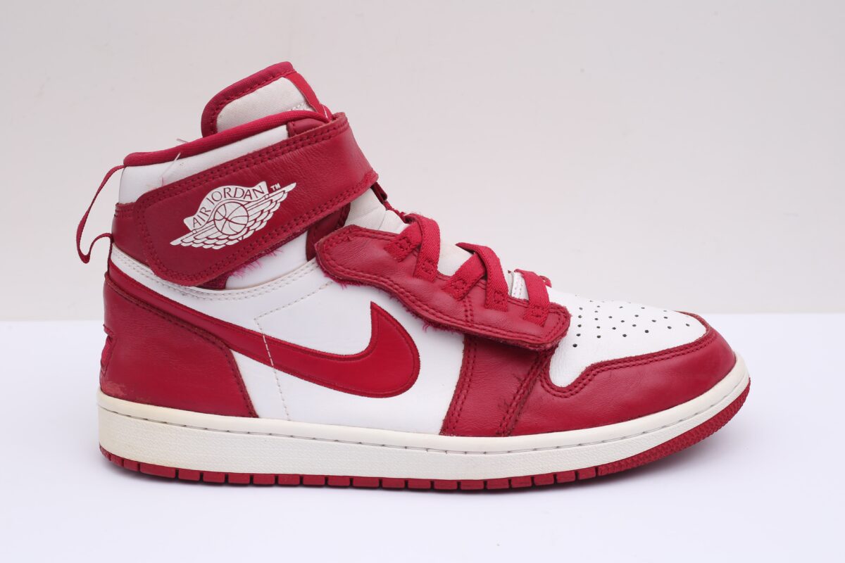 Jordan 1 High FlyEase - Image 2