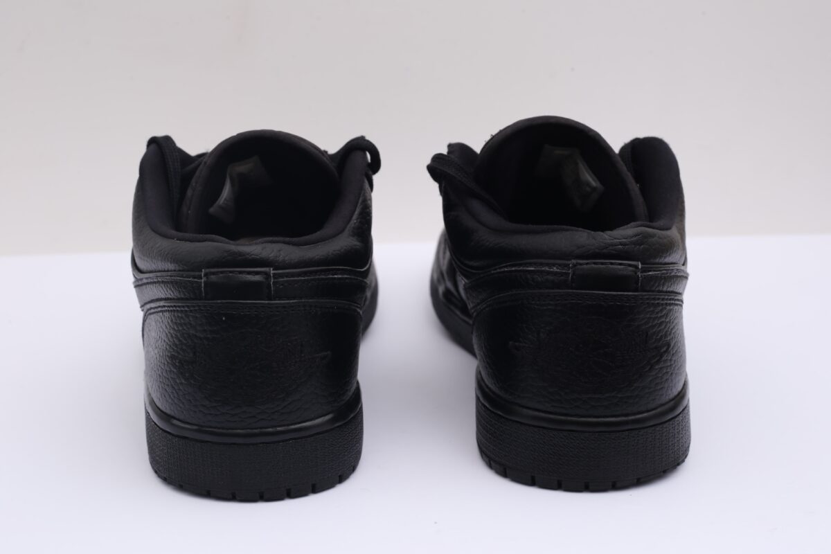 Jordan 1 Low Triple Black - Image 5