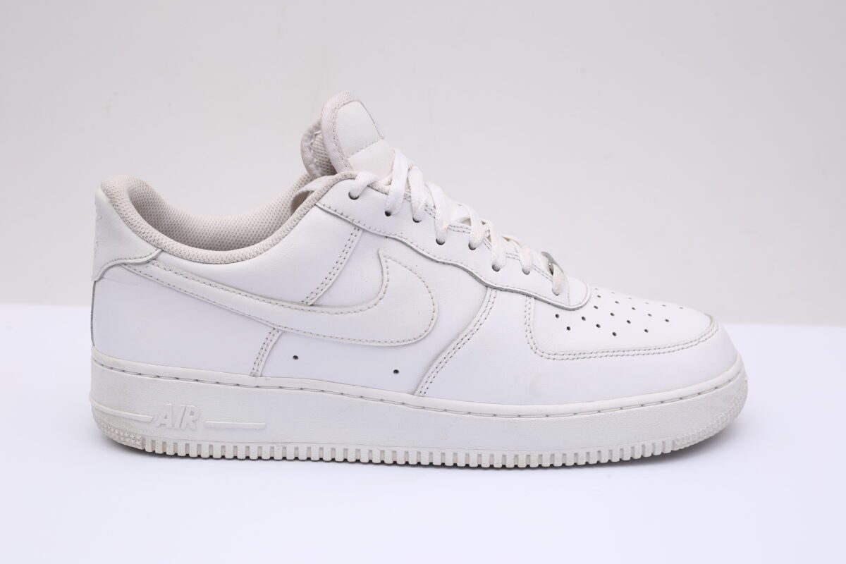 Nike Air Force 1 Low - Image 2