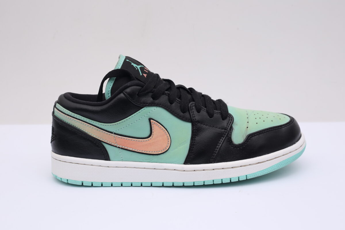 Jordan 1 Low Tropical Twist - Image 2