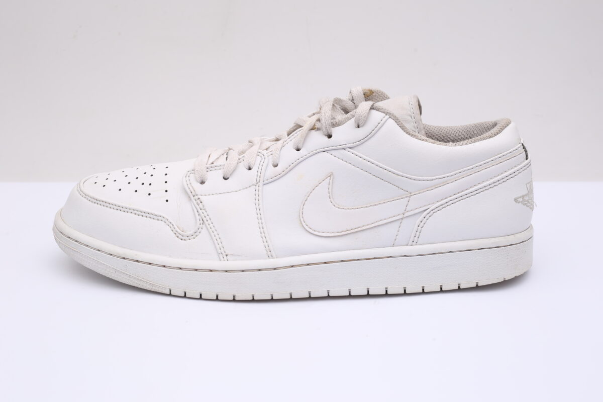 Jordan 1 Low Triple White