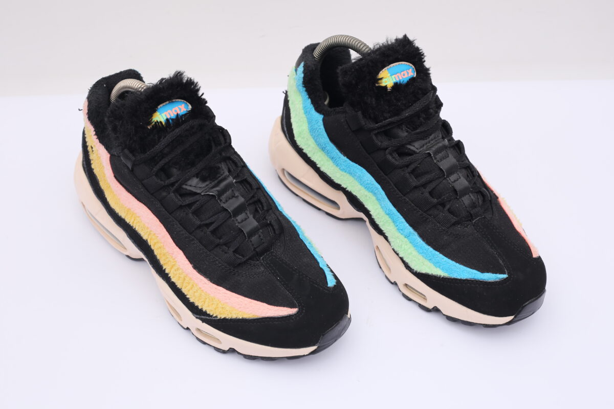 Nike Air Max 95 Black Fur - Image 4